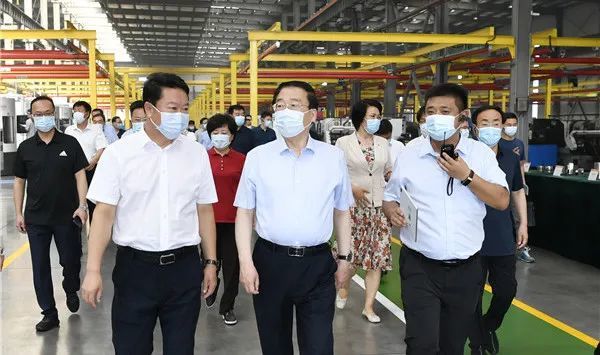 張維亮、樊成華等市領(lǐng)導(dǎo)參加恒工精密重點項目建設(shè)觀摩活動